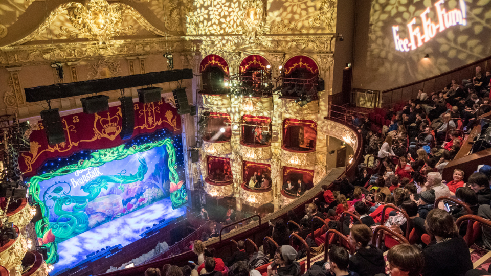 What Does The Future Hold Capital Theatres   Panto Audience 